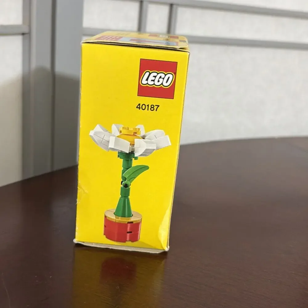 New! Lego 40187 Flower Display Set - Retired